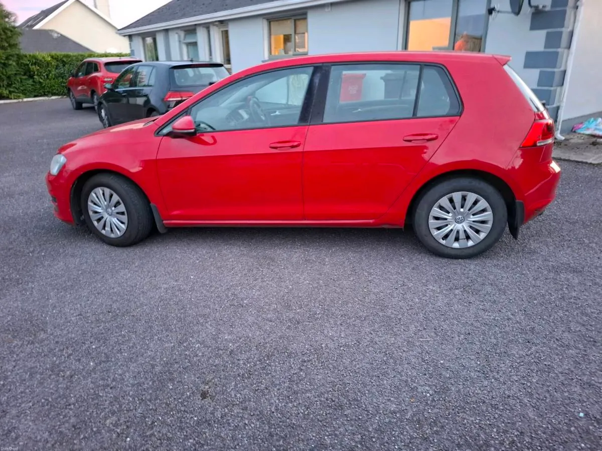 Volkswagon golf - Image 6