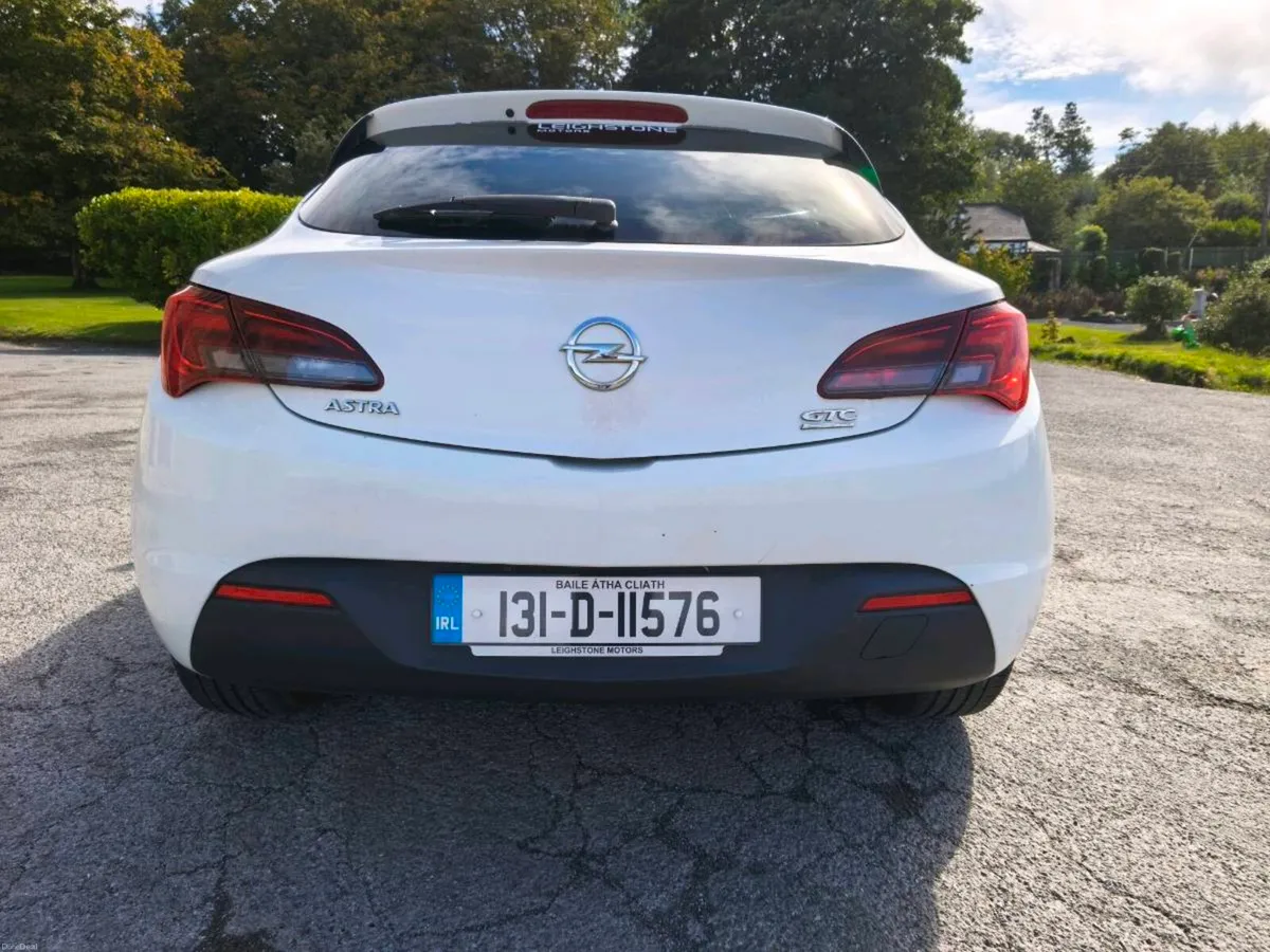 Opel Astra GTC Sri - Image 5