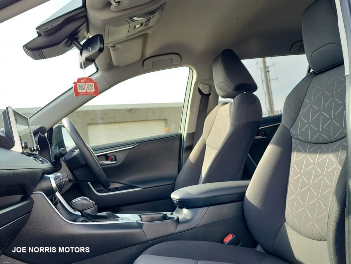 Toyota RAV4 ICON 2.5 HEV 4X2 CVT VVT-I - Image 2