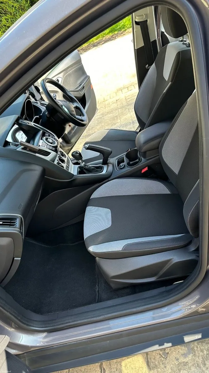 LOW Mileage and FULL Serviced - Image 5
