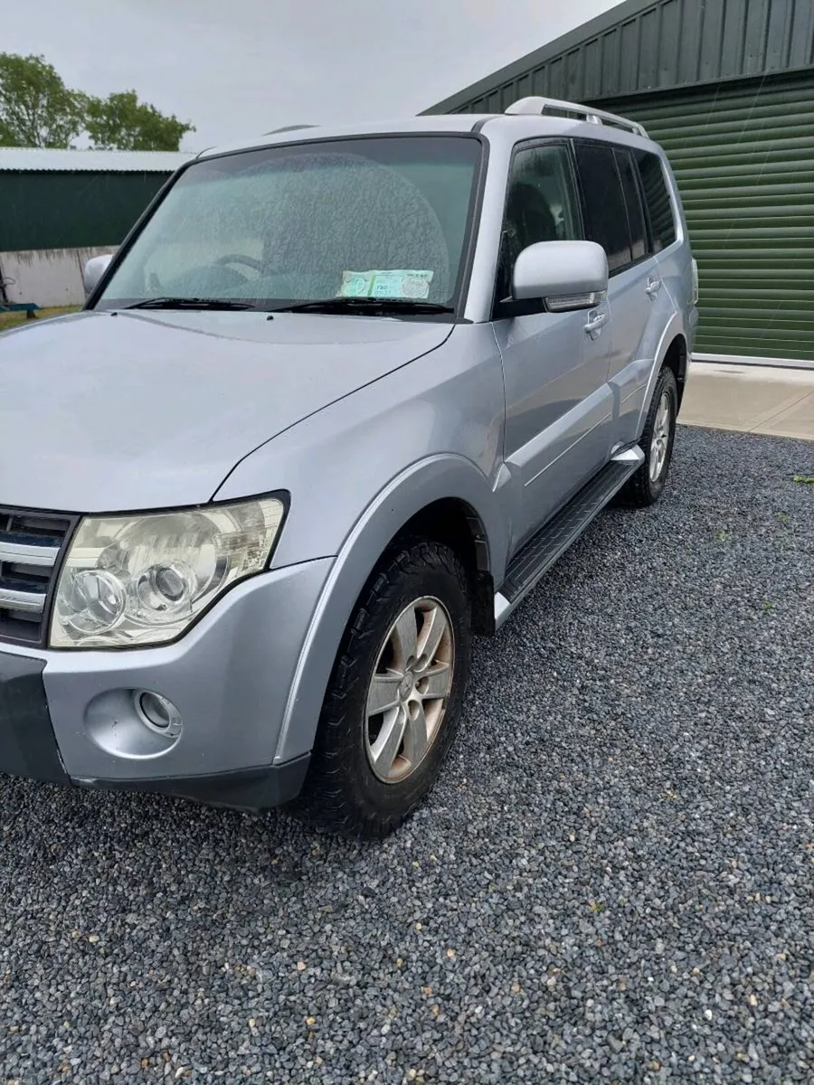 2008 Mitsubishi Pajero LWB 3.2L - Image 3