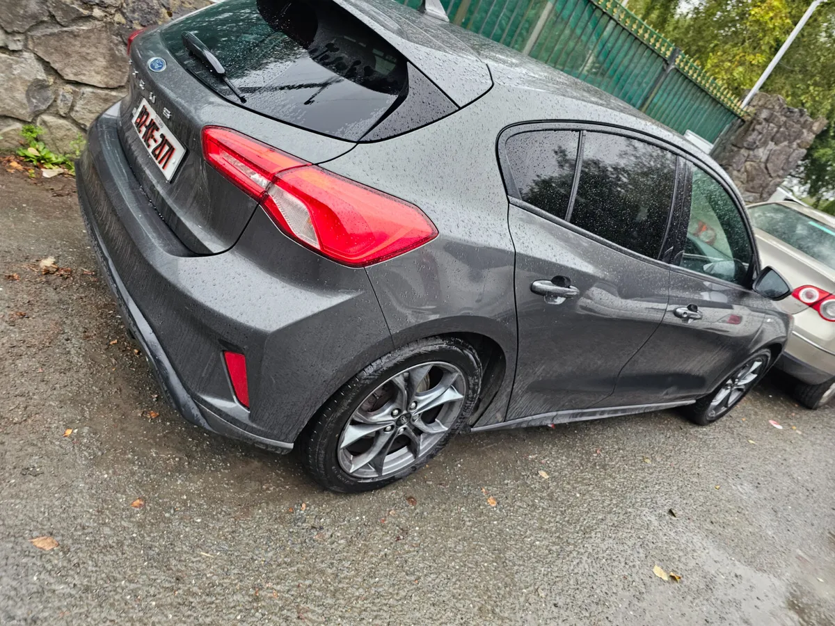 Ford Focus 2019 st-line petrol ⛽️ €10900 - Image 1
