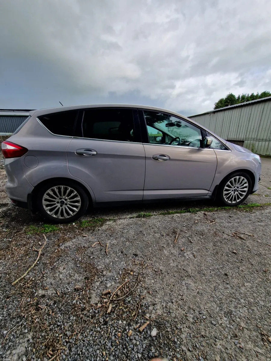 Car - Image 4