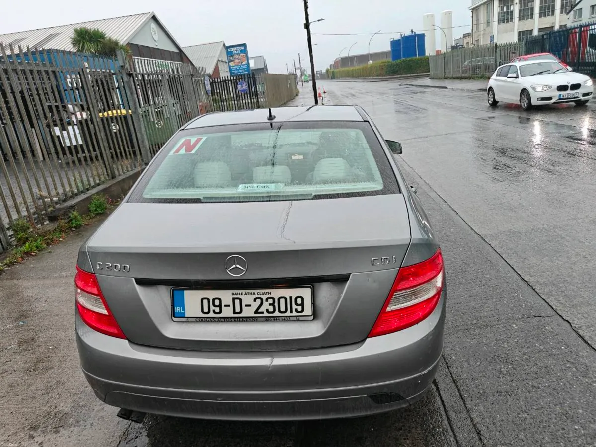 Mercedes Benz c200 - Image 2