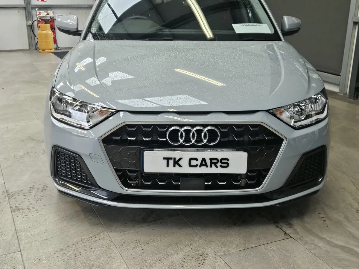 242 AUDI A1 SE 1.0 PETROL - Image 5
