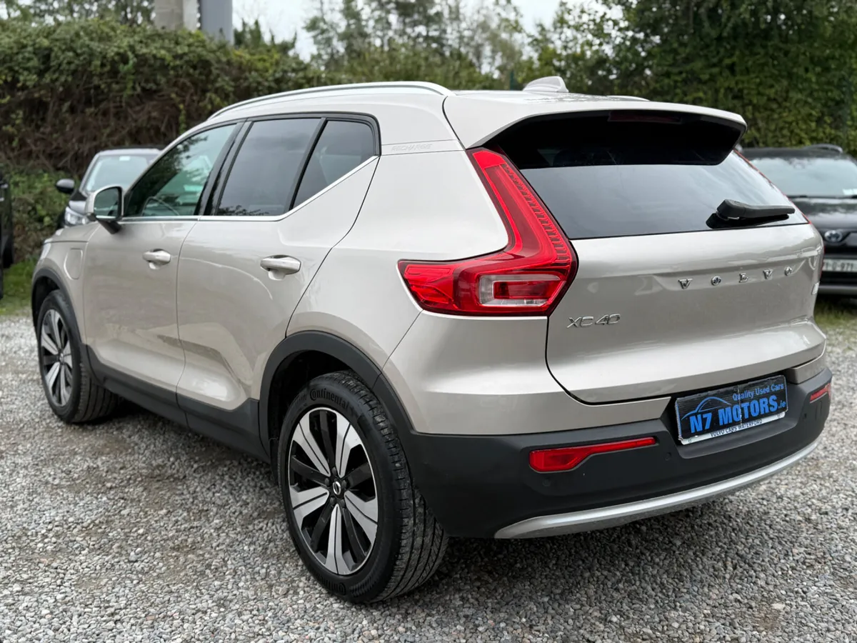 2022 Volvo XC40 PHEV T4 PLUS BRIGHT AUTO - Image 5
