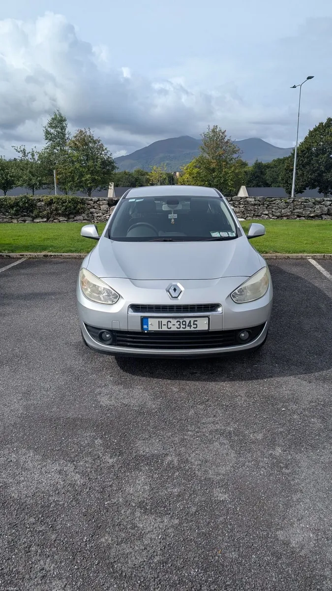 Renault Fluence 2011 - Image 5
