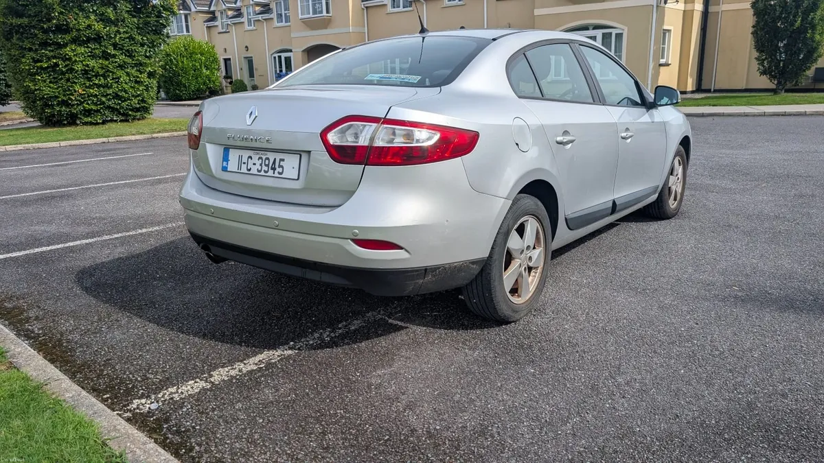 Renault Fluence 2011 - Image 4
