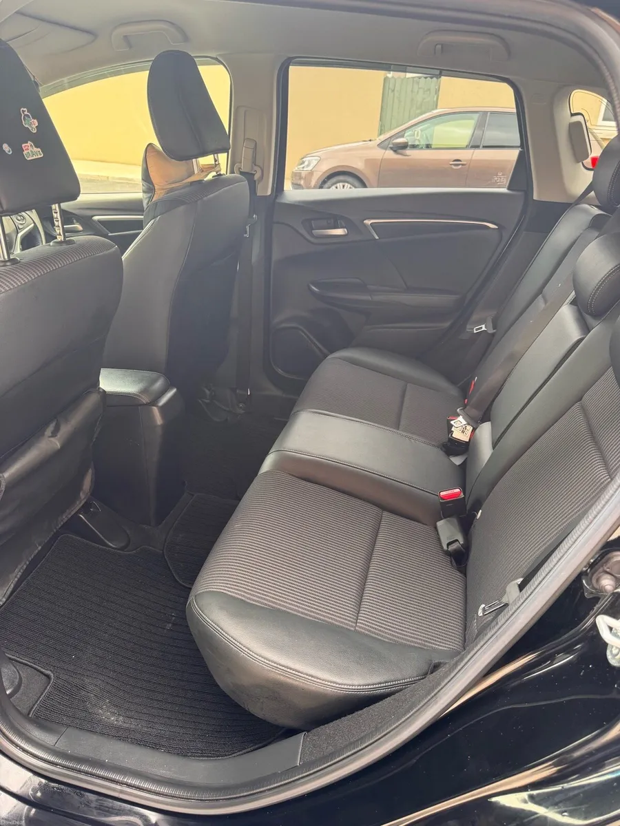 2019 Hondat Fit Petrol Hybrid Automatic - Image 5