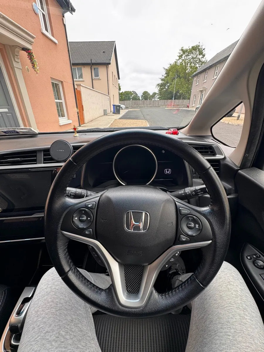 2019 Hondat Fit Petrol Hybrid Automatic - Image 6