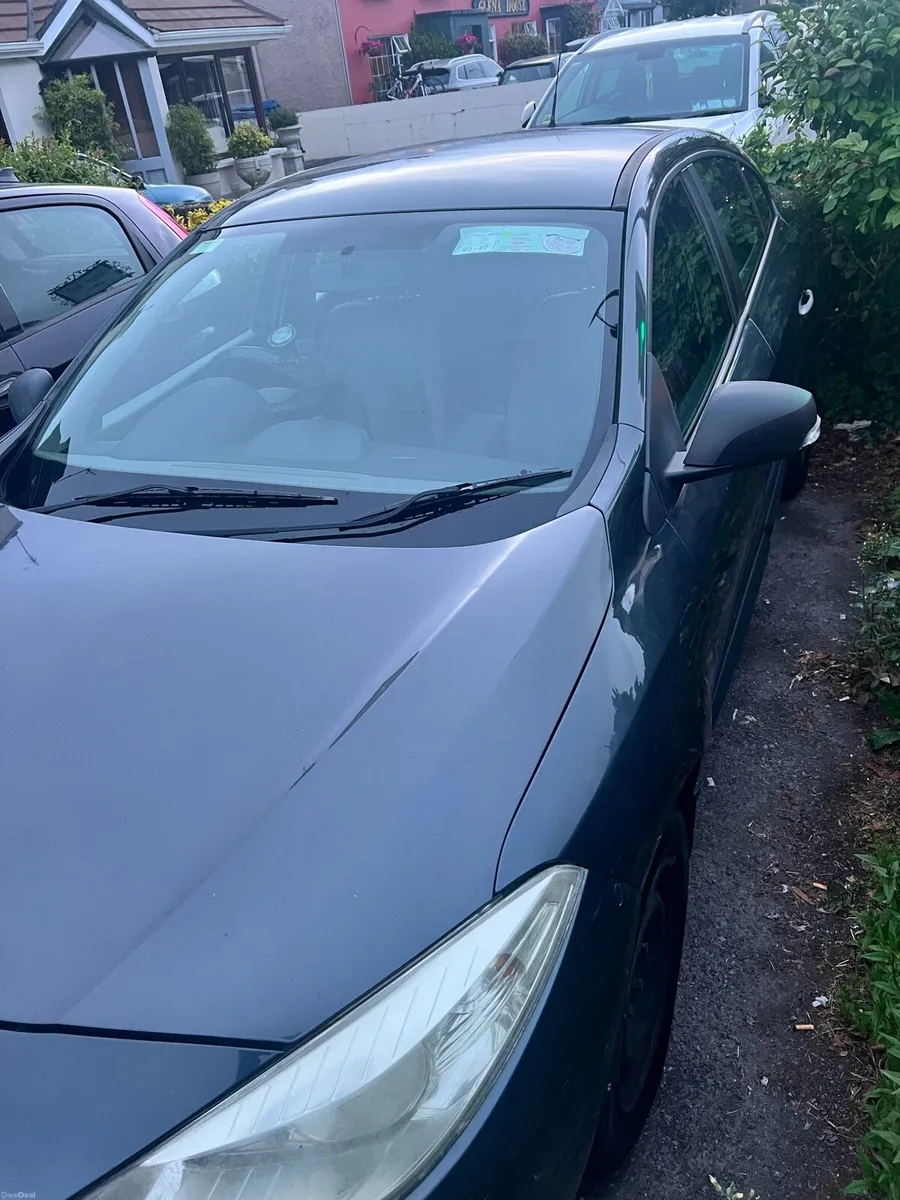 Renualt fluence 2011, 1.5 diesel with four new tyr - Image 2