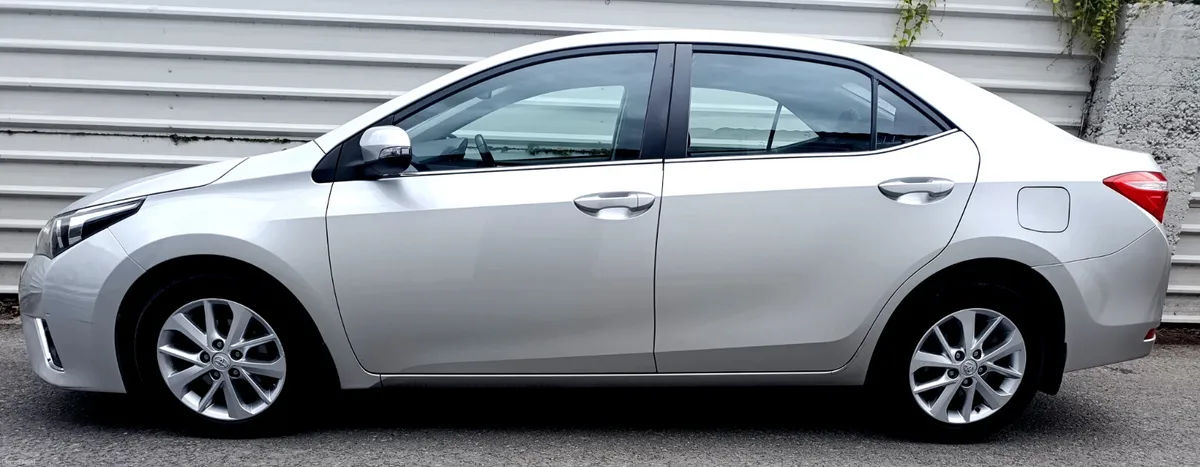 TOYOTA COROLLA 2016 LUNA - Image 4