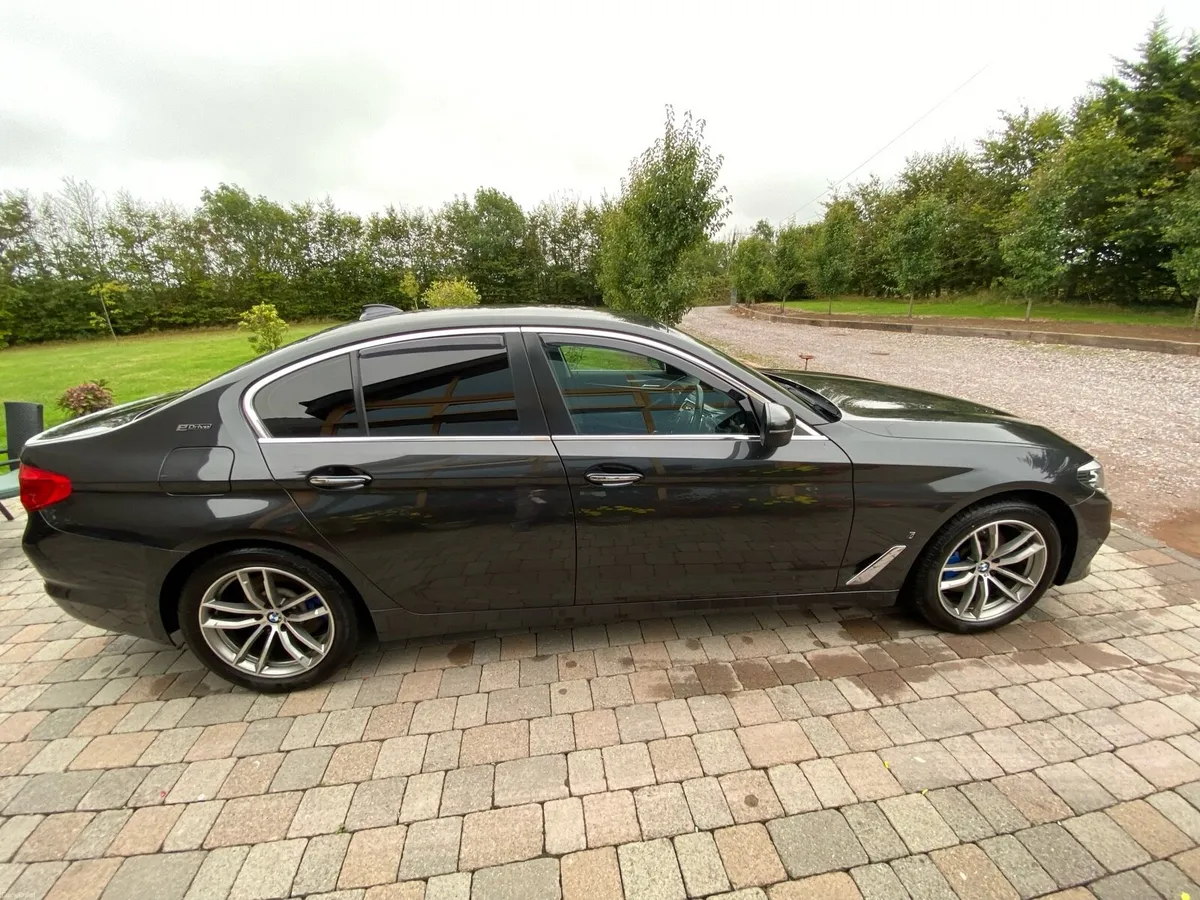 BMW 530E 2018 - Image 4