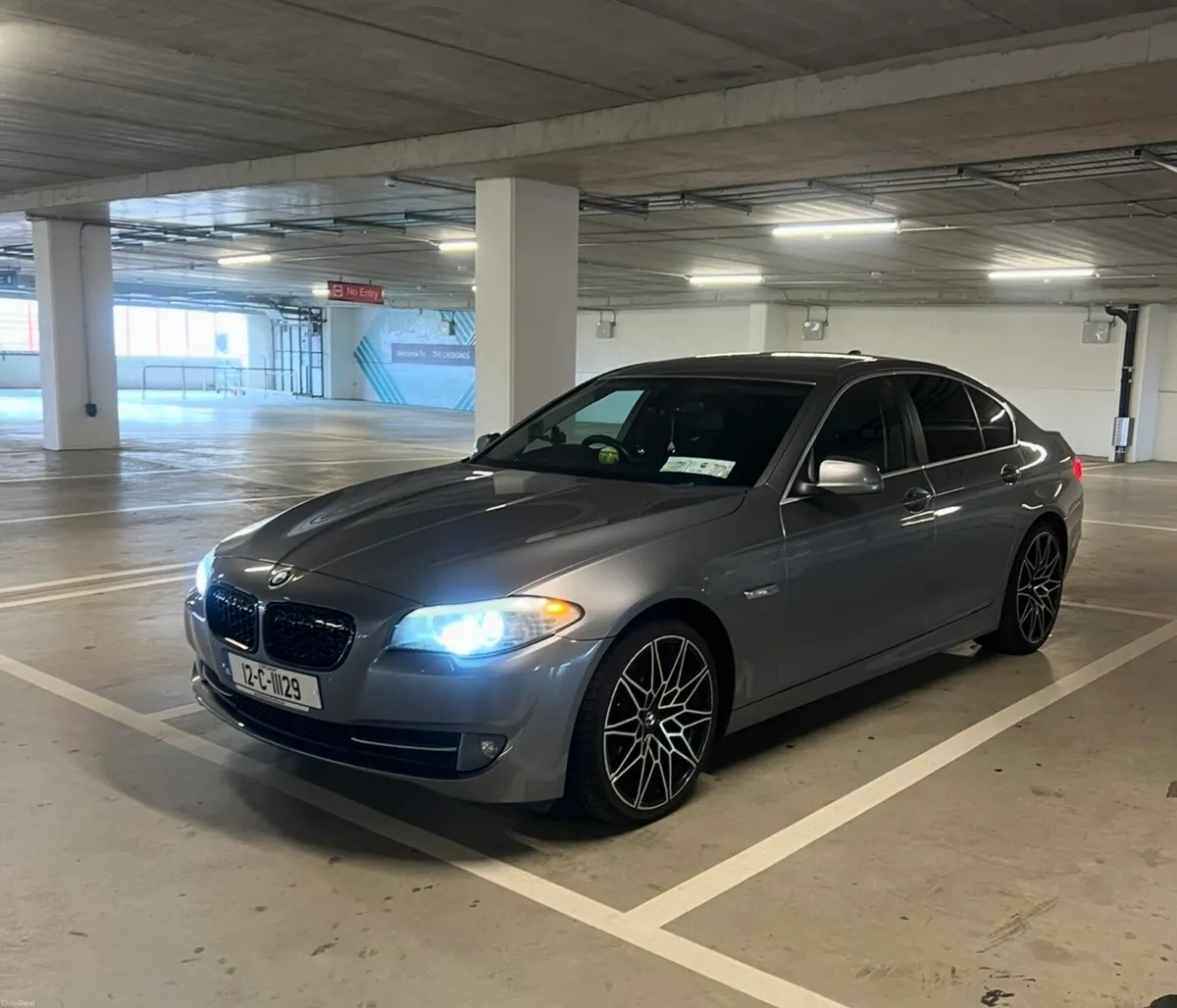 **2012 BMW 5 Series Automatic** - Image 4