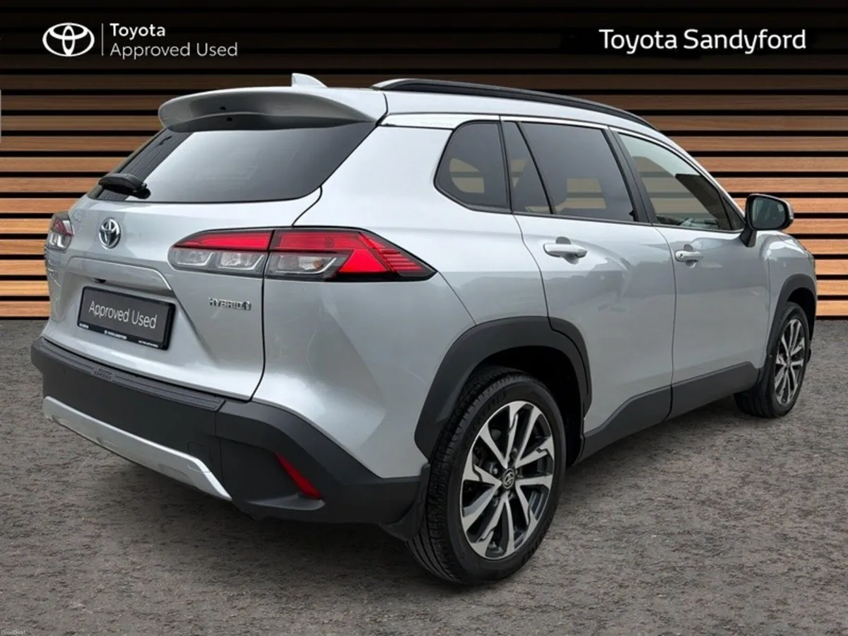 Toyota Corolla Cross 1.8 HYBRID SPORT // REAR CAME - Image 2