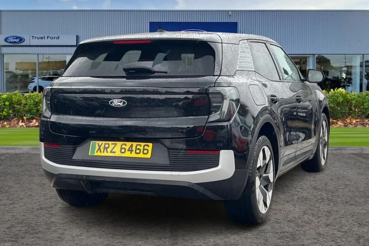 Ford Explorer 250kW Premium 79kWh AWD 5dr Auto - Image 4