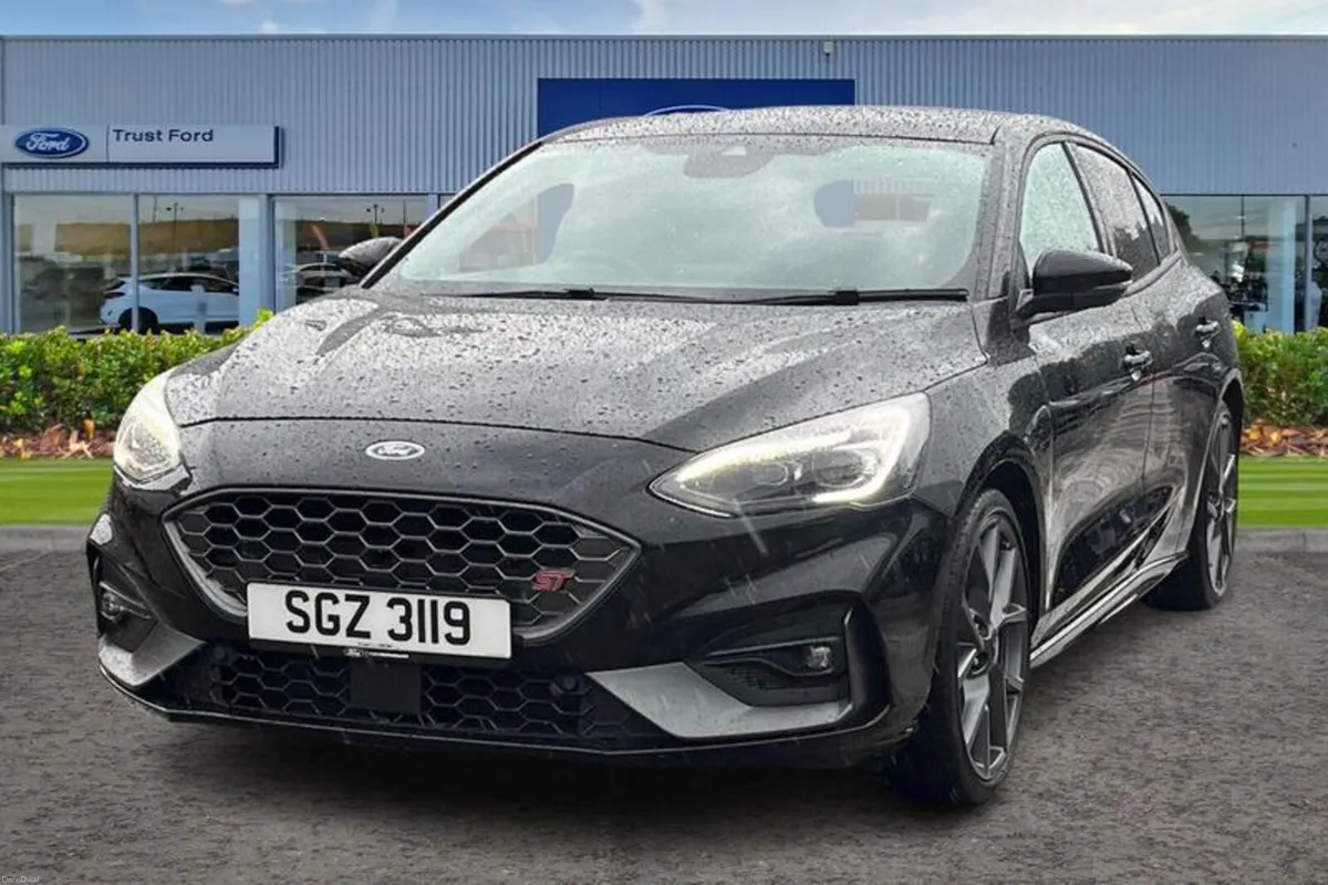 Ford Focus 2.3 EcoBoost ST 5dr- Panoramic Sunroof - Image 5