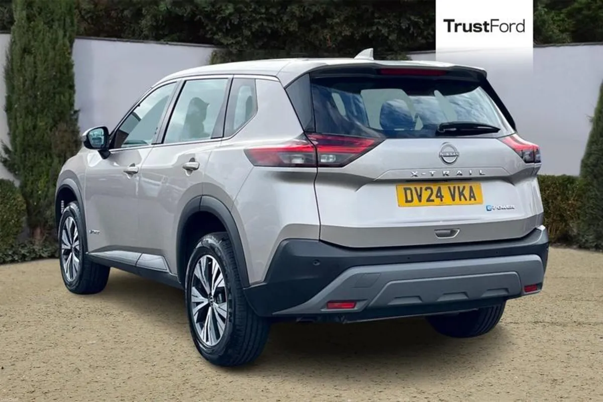 Nissan X-Trail 1.5 E-Power 204 Acenta Premium 5dr - Image 2