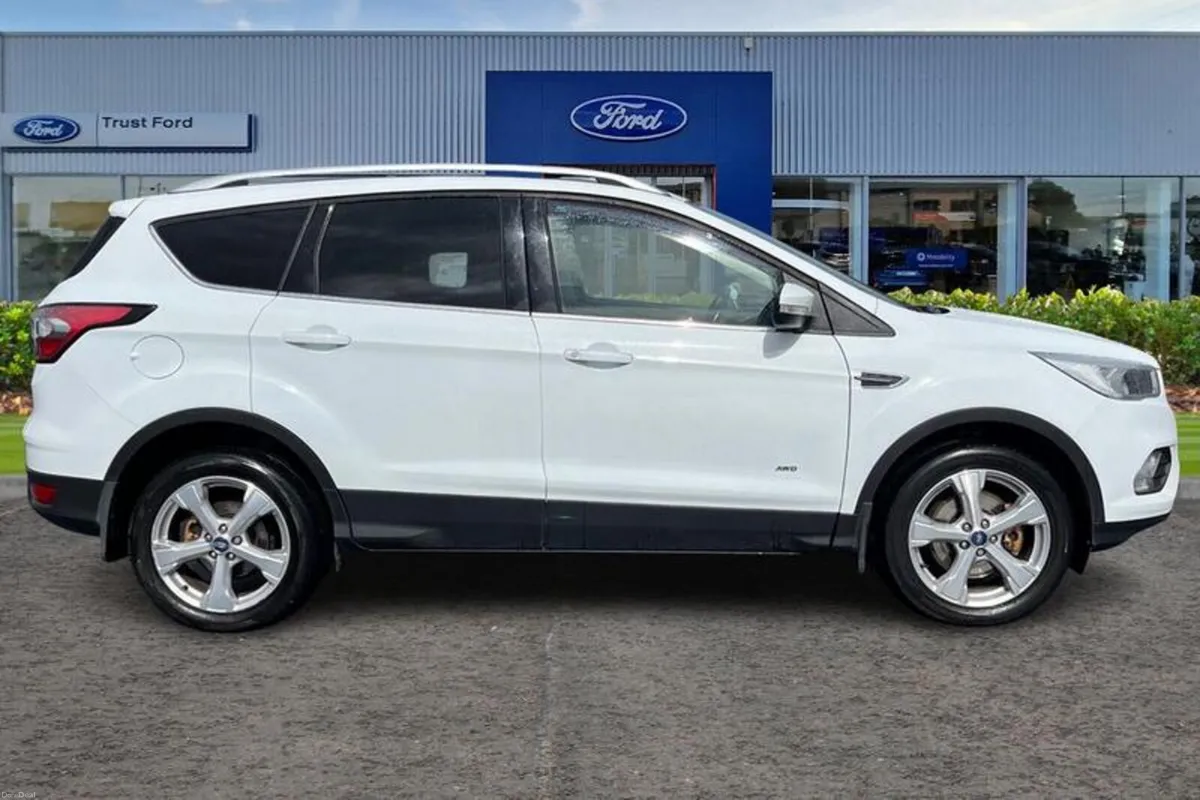 Ford Kuga 2.0 TDCi EcoBlue Zetec SUV 5dr - Image 3