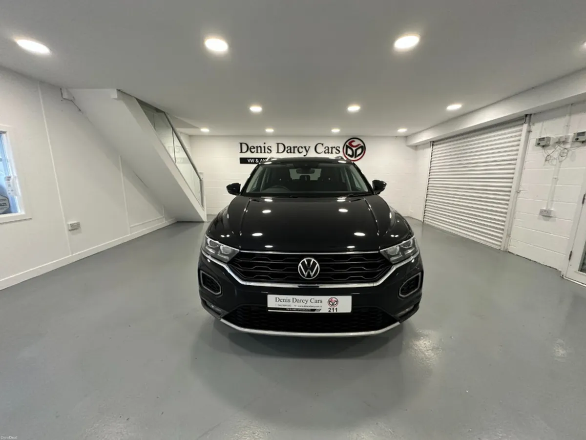 Volkswagen T-Roc (211) T ROC 1.5TSI DESIGN PETROL - Image 4