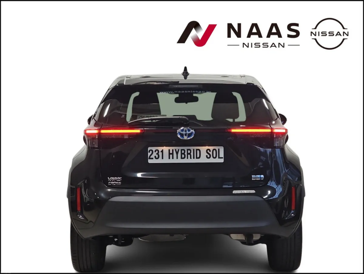 Toyota Yaris Cross 1.5 HYBRID SOL - Image 5