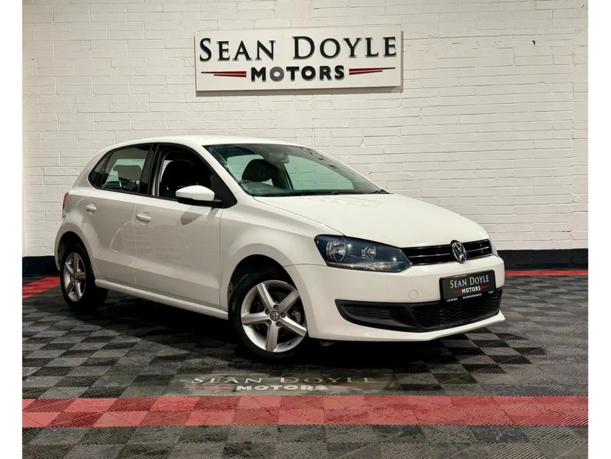Volkswagen Polo 2014 1.2 TSI PETROL AUTOMATIC - Image 1