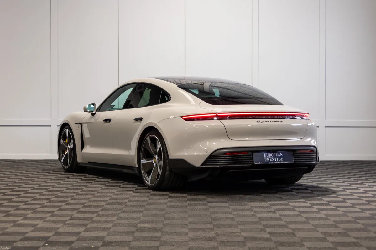 222 Porsche Taycan Turbo S (93.4kWh) - Image 4