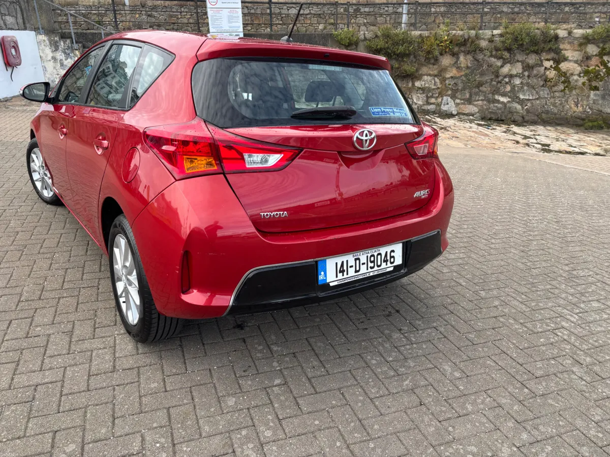 141 Toyota Auris ( original Irish car) - Image 4