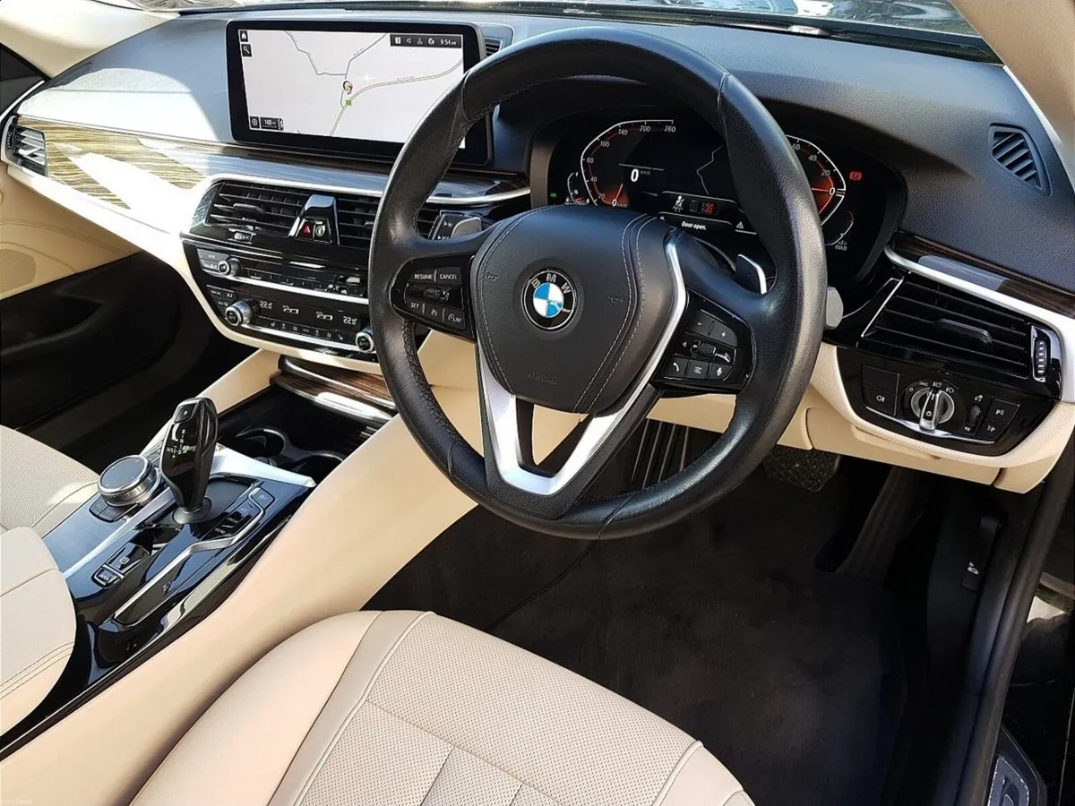 BMW 5-Series 520d SE - Image 6