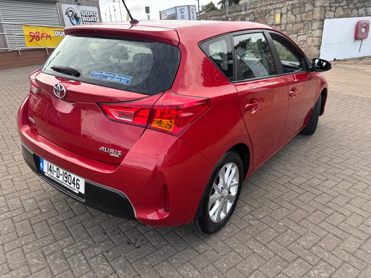141 Toyota Auris ( original Irish car) - Image 5