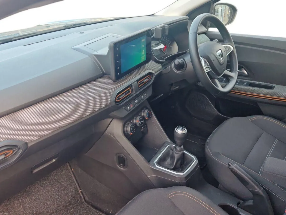 Dacia Sandero Stepway TCe 90 STEPWAY Comfort - Image 5