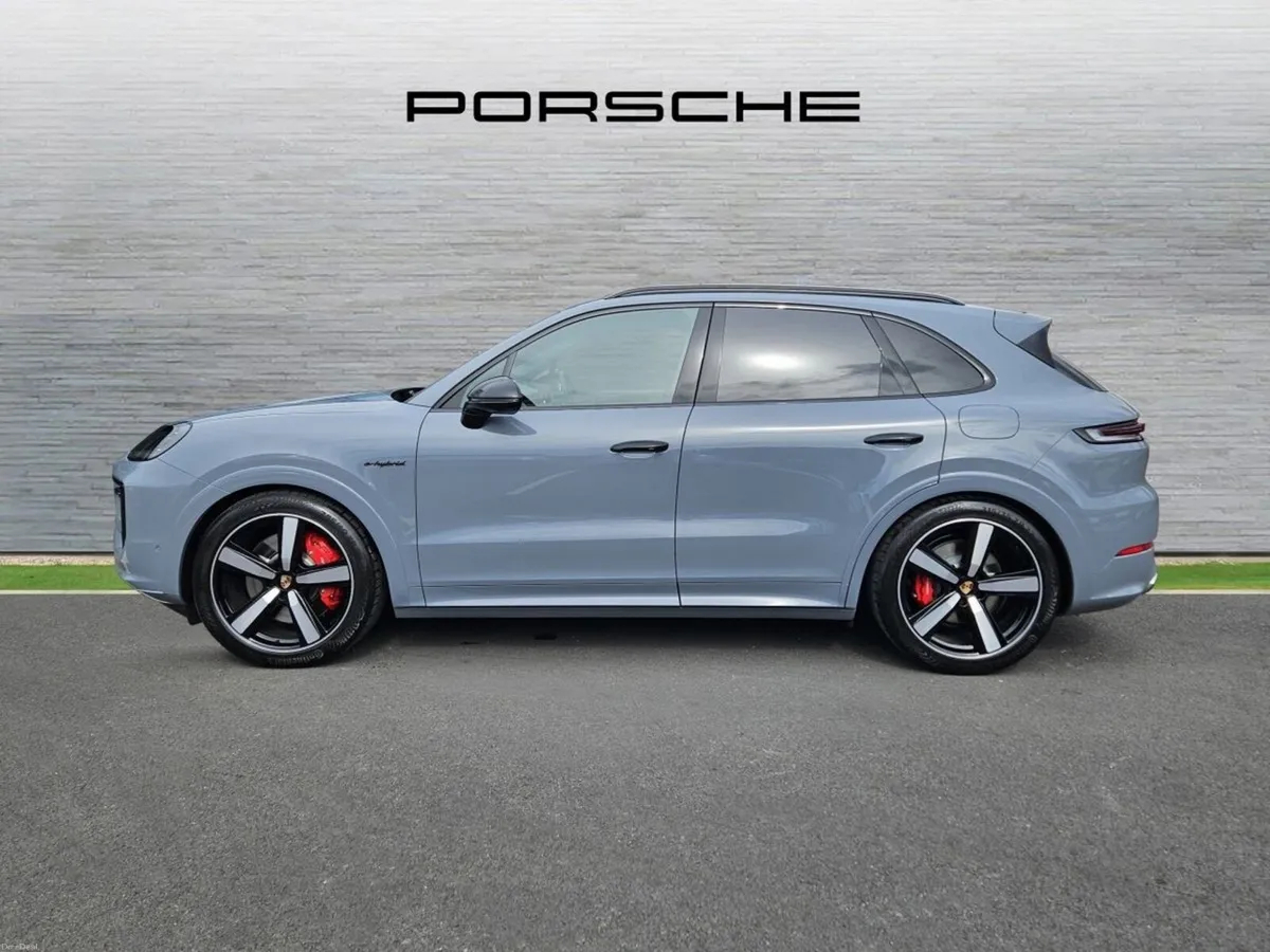 Porsche Cayenne Cayenne S E-Hybrid - Image 3