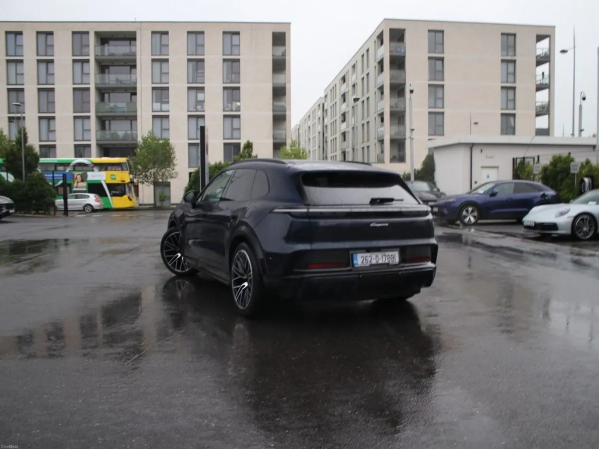 Porsche Cayenne Electric - Image 2