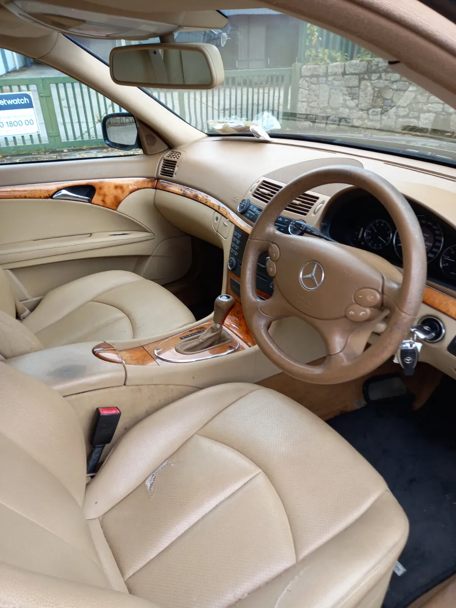 2008 Mercedes-Benz E-Class 1.8 Petrol Automatic - Image 4