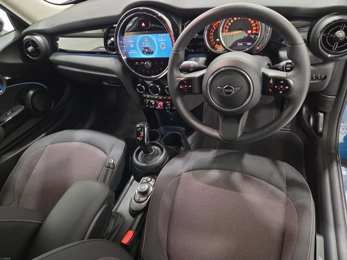 Mini Cooper Cooper Classic Auto - Image 6