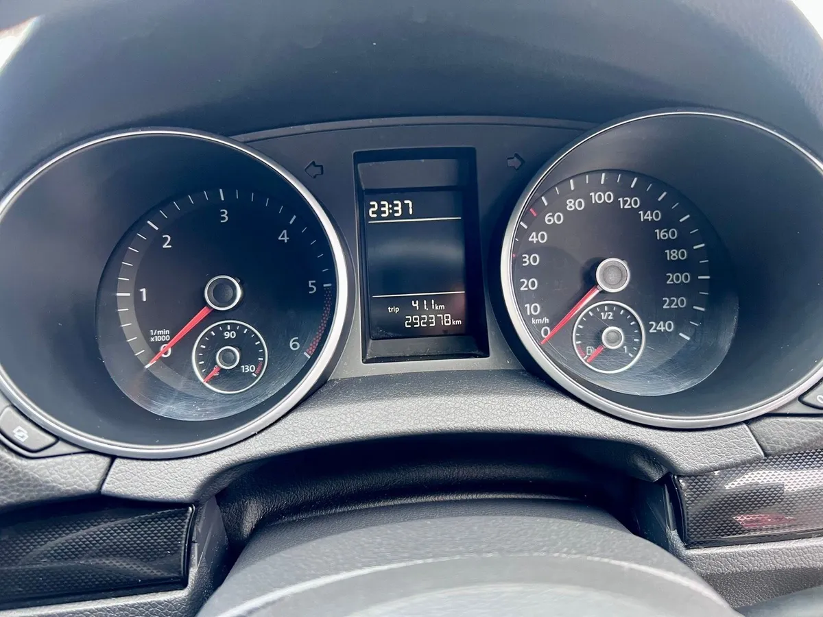 VW golf 1.6 TDI - Image 5