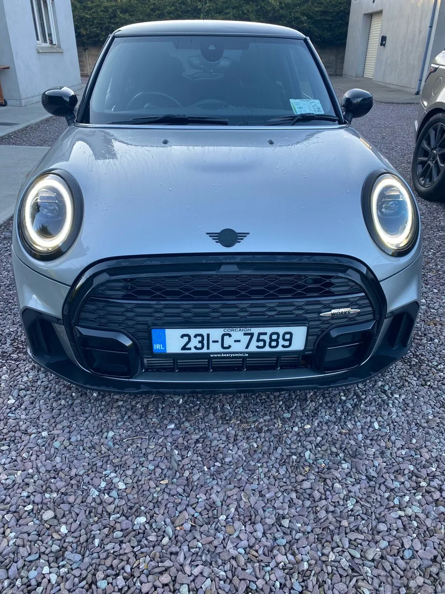 Mini Cooper Sport(being traded in this week) - Image 2