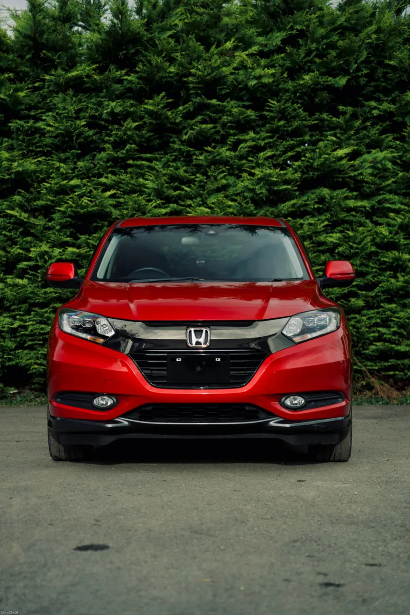 Honda Vezel Hybrid 2018 | Ultra Low Mileage - Image 3