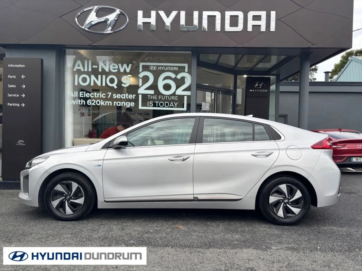 Hyundai IONIQ 1.6 GDI Premium HEV 5DR Auto - Image 3
