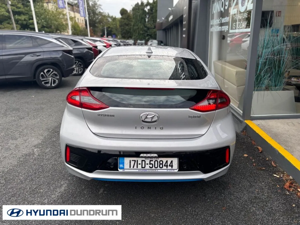 Hyundai IONIQ 1.6 GDI Premium HEV 5DR Auto - Image 6