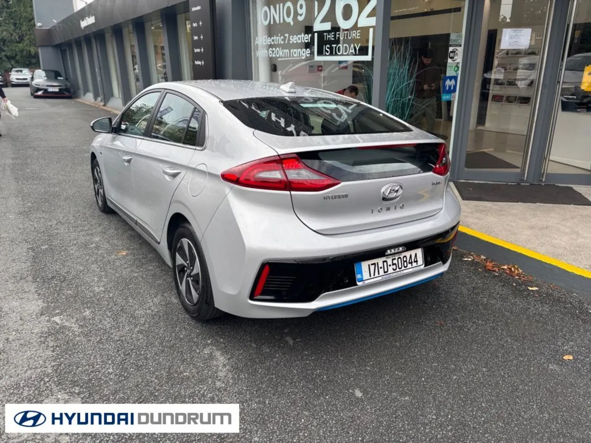 Hyundai IONIQ 1.6 GDI Premium HEV 5DR Auto - Image 5