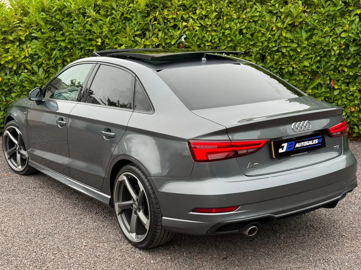 Audi A3 1.6 TDI S Line 2018 **Panoramic Roof** - Image 2