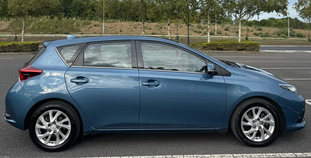 TOYOTA AURIS “95.000KM” 1.6 D-4D Icon - 110HP - Image 2