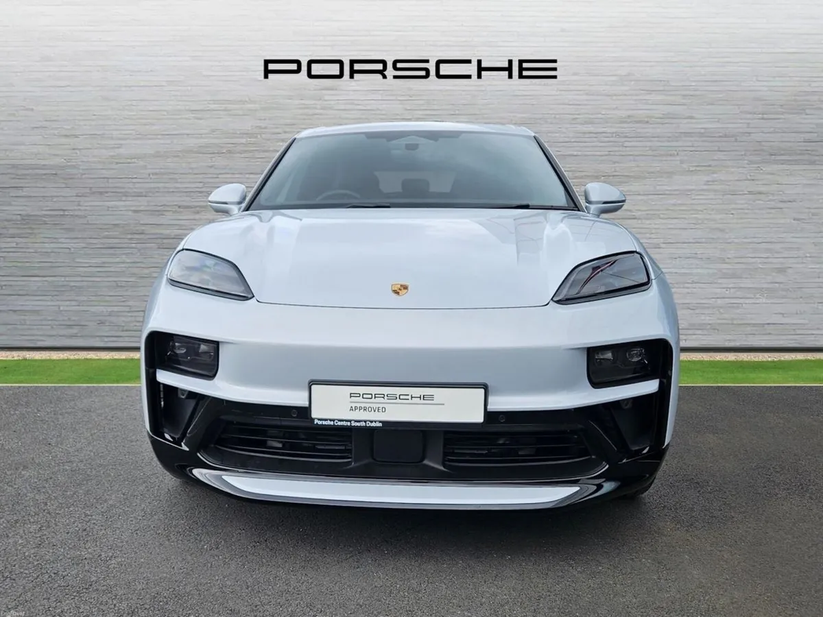 Porsche Macan Electric - Image 6
