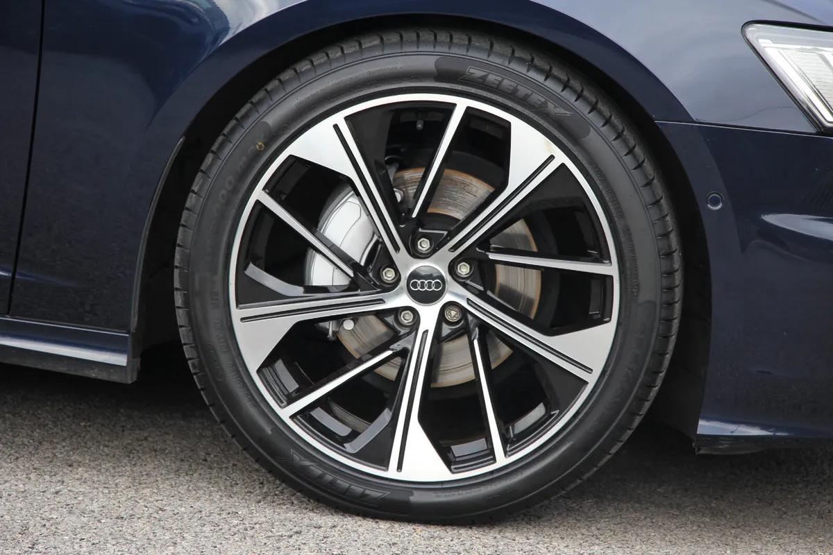 A6 Quattro Black edition * 360 cams * Memory seats - Image 5