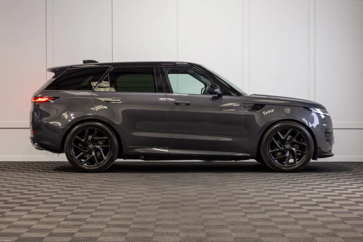 252 Range Rover Sport P460e Dynamic SE - Image 6