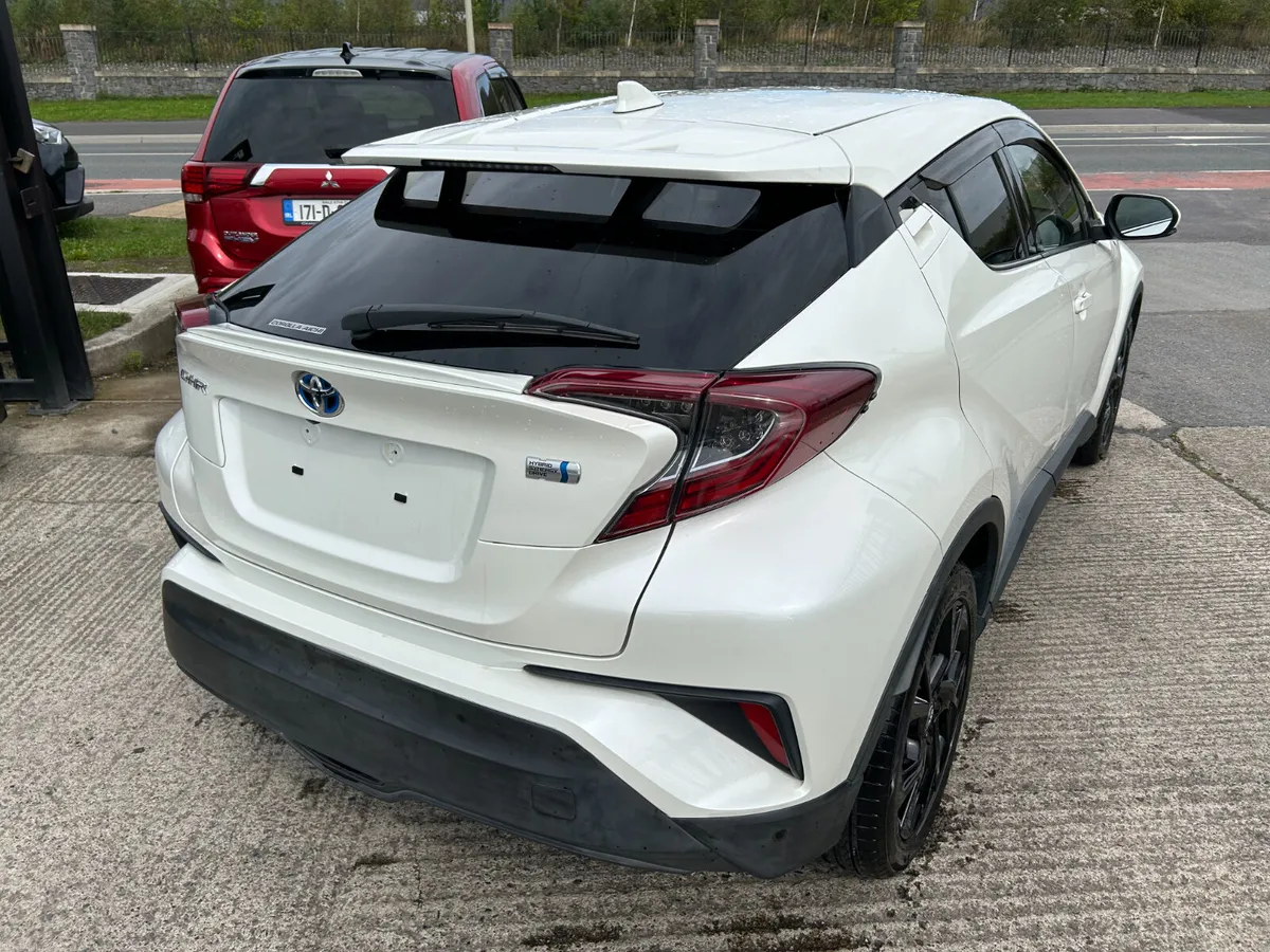 TOYOTA CHR 2019, 1.8 HYBRID AUTO LOW KMS HIGH SPEC - Image 5