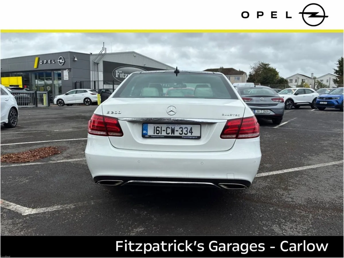 Mercedes-Benz E-Class E 200 BLUETEC AVANTGARDE A/T - Image 5