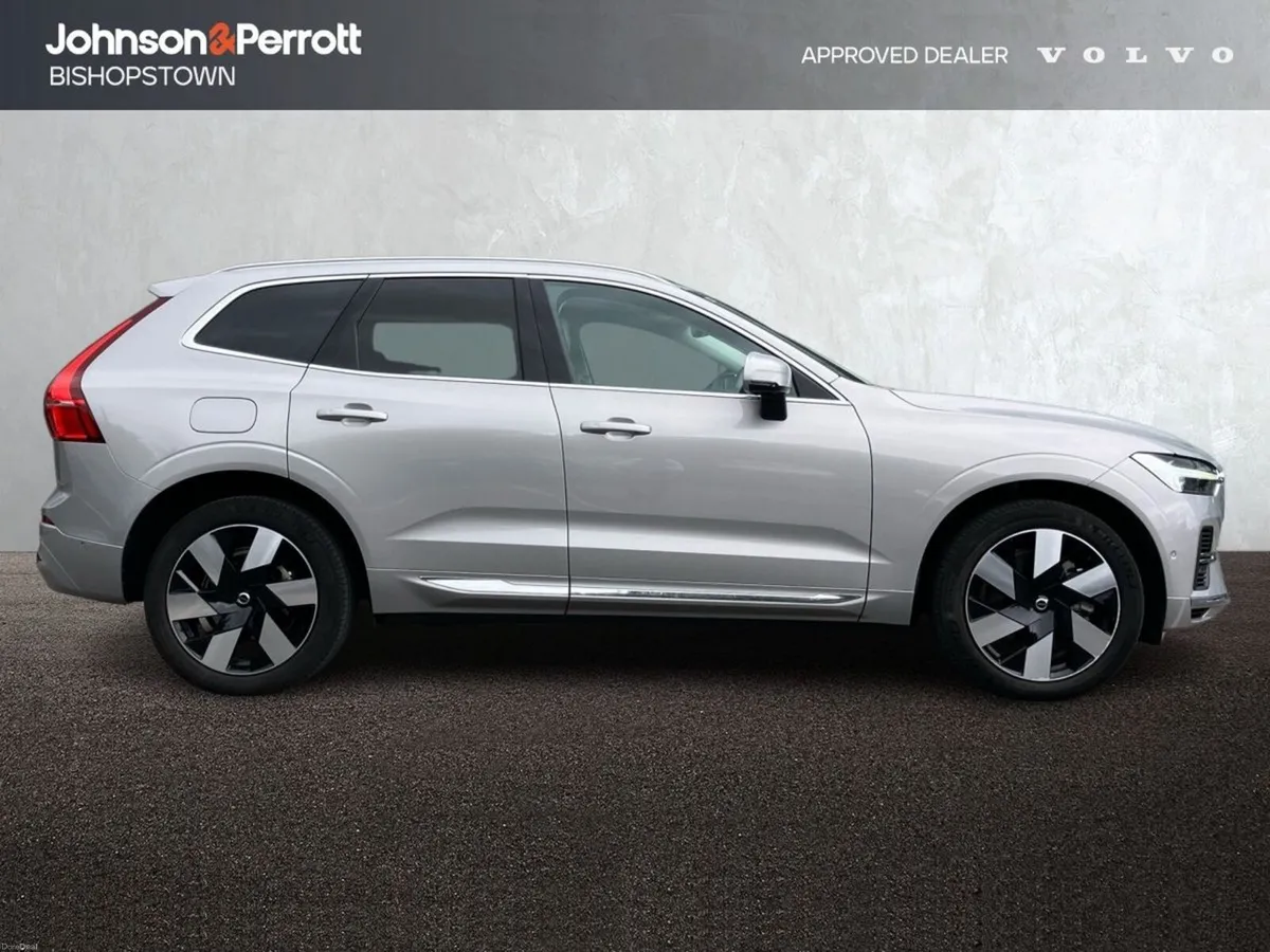 Volvo XC60 T6 350bhp AWD PHEV Plus Bright - Volvo - Image 5