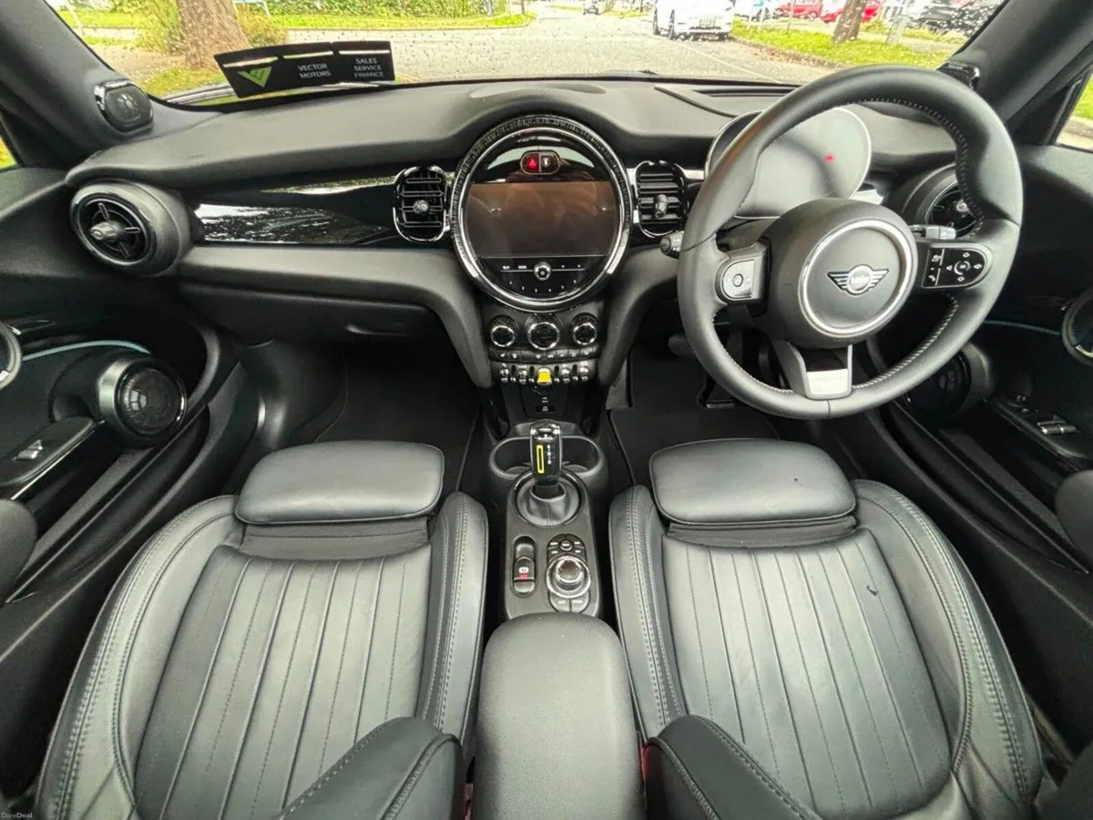 Mini Cooper - Image 2
